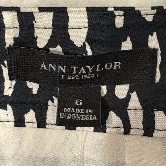NWT Ann Taylor Fully Lined Zipper Back Straight Pencil Skirt Black White Size 6 - Picture 10 of 13
